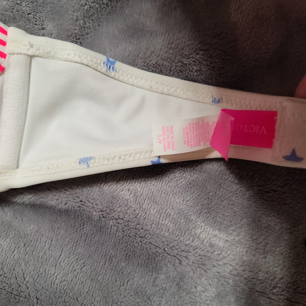 Victoria's secret American flag colors bikini - Picture 5 of 5